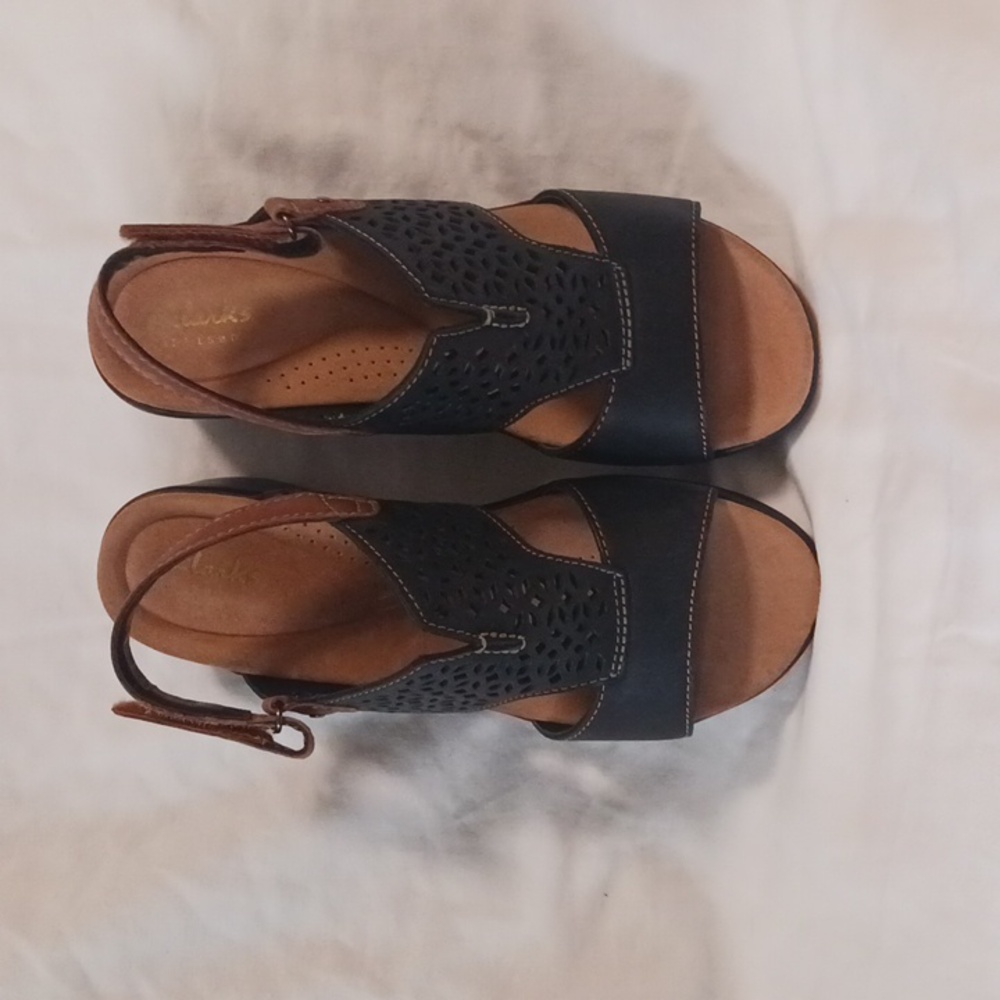Ckarks Tuleah Sun Black Leather Sandals - Picture 4 of 13